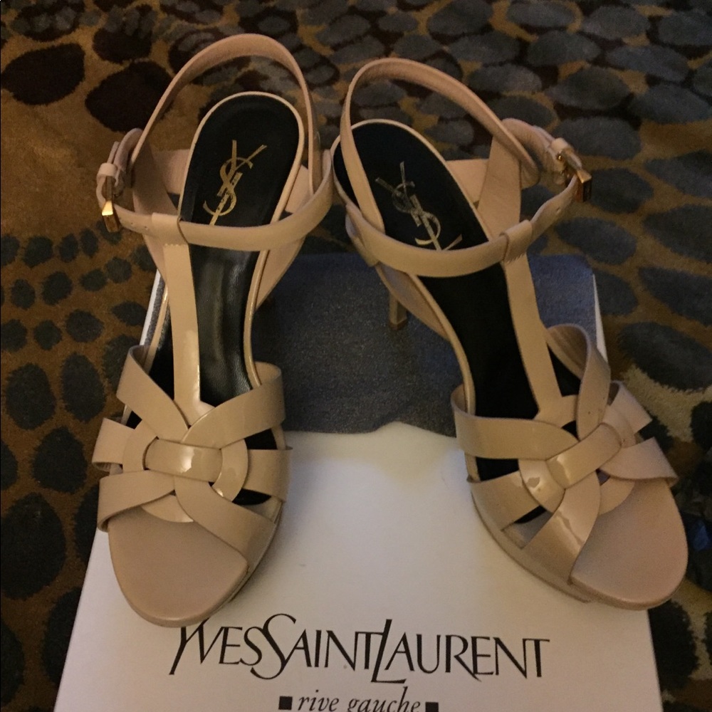 Yves Saint Laurent  nude-powder sandal 👡 heels